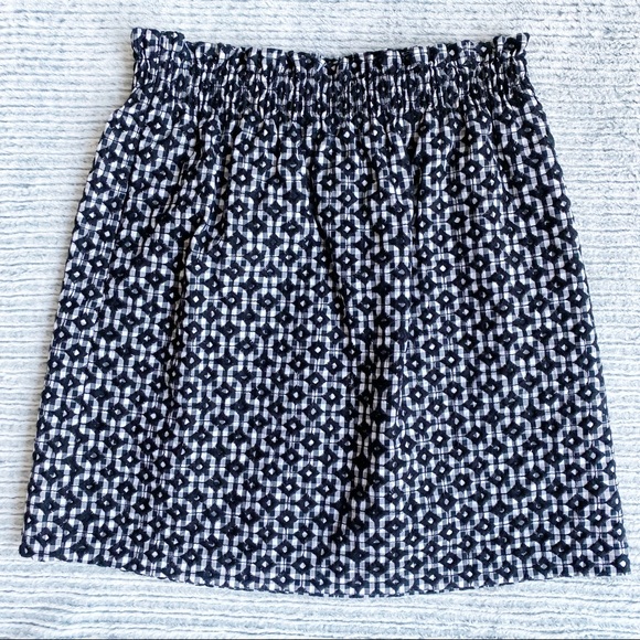 J. Crew Factory Dresses & Skirts - JCrew Factory Black & White Skirt - Size 0